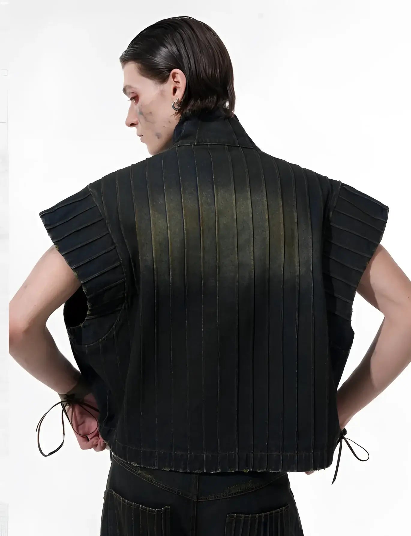 Opium Dystopian Armor Set - Fuga Studios