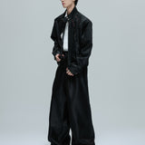 Opium Bombardeiro cravejado de pele de cobra