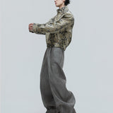 Opium Bombardeiro cravejado de pele de cobra