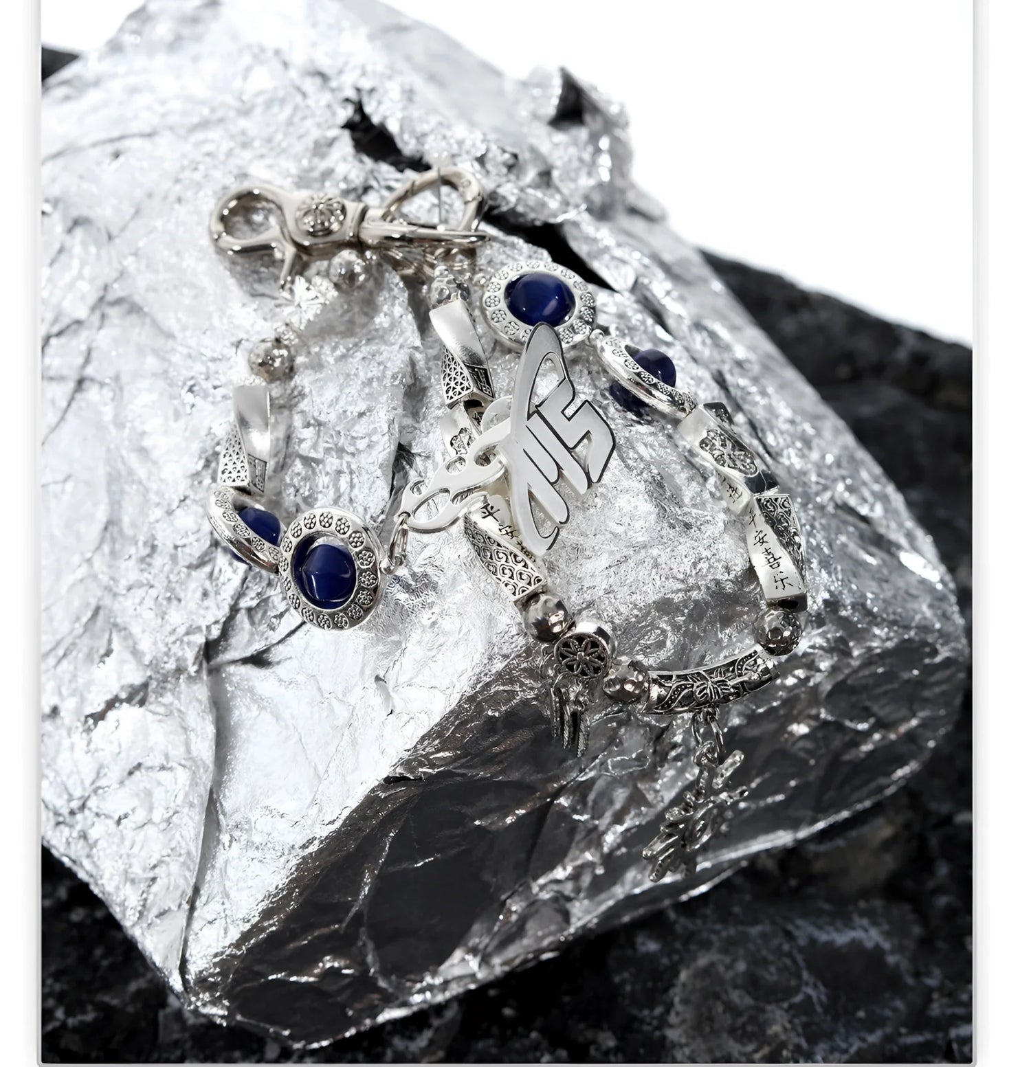 Opium Cat-Eye Pants Keychain - Fuga Studios