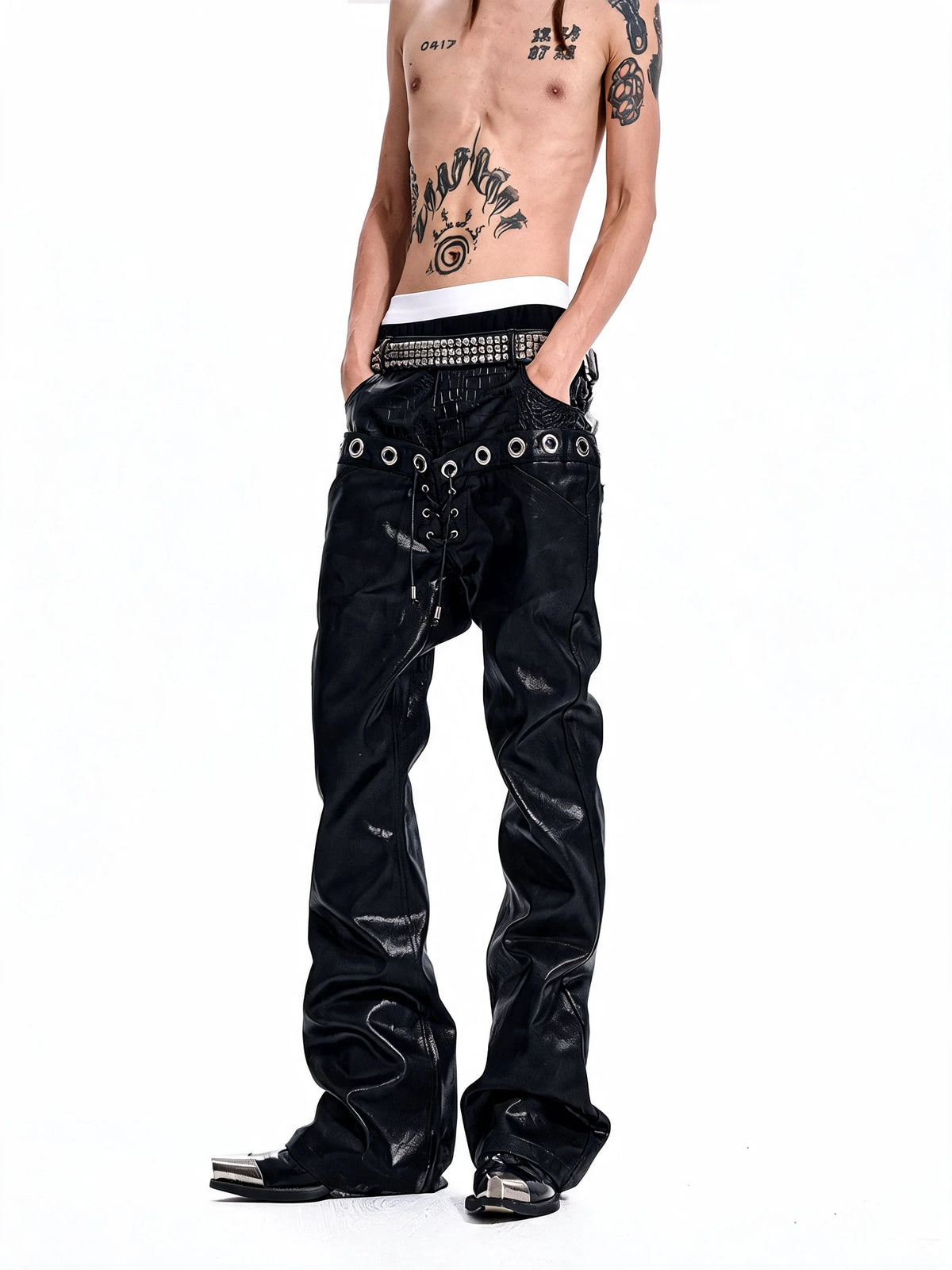Opium Grommet Flare Jeans Schwarz - Fuga Studios