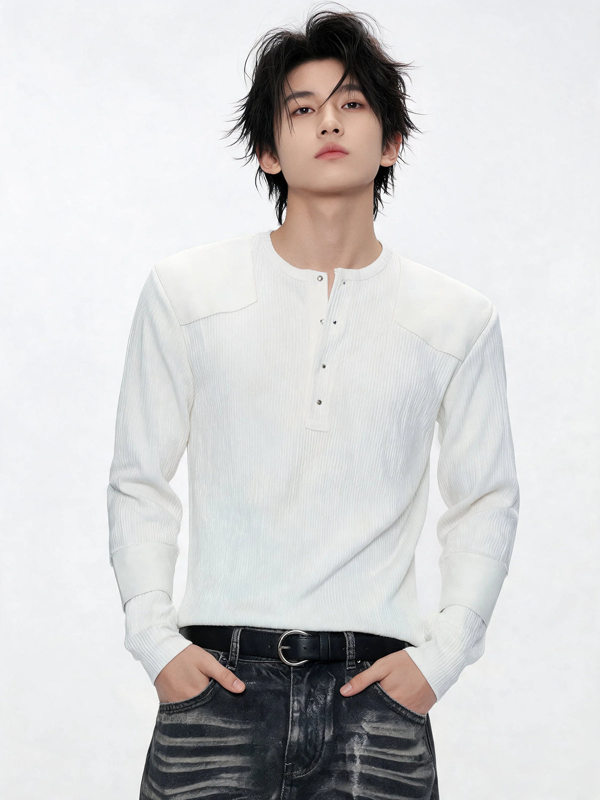Opium Leather Patch Henley Weiß - Fuga Studios