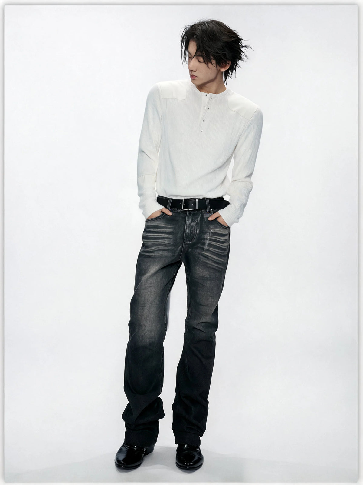 Opium Leather Patch Henley Weiß - Fuga Studios