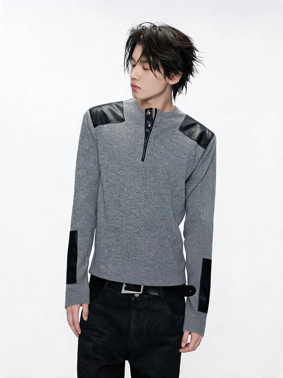 Opium Leather Patch Henley Grau - Fuga Studios