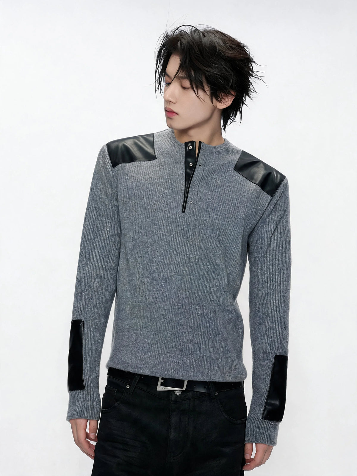 Opium Leather Patch Henley Grau - Fuga Studios
