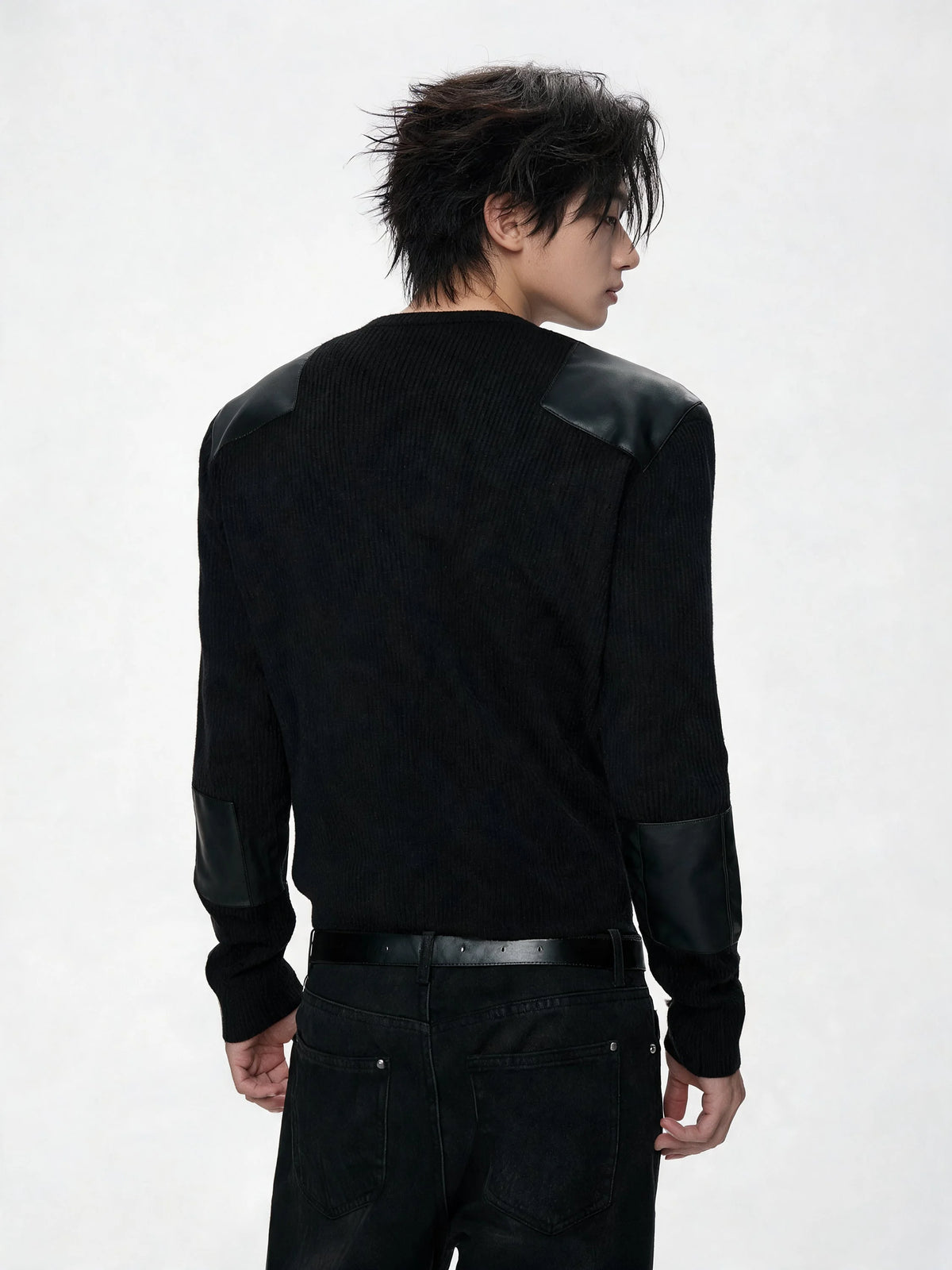 Opium Leather Patch Henley Schwarz - Fuga Studios
