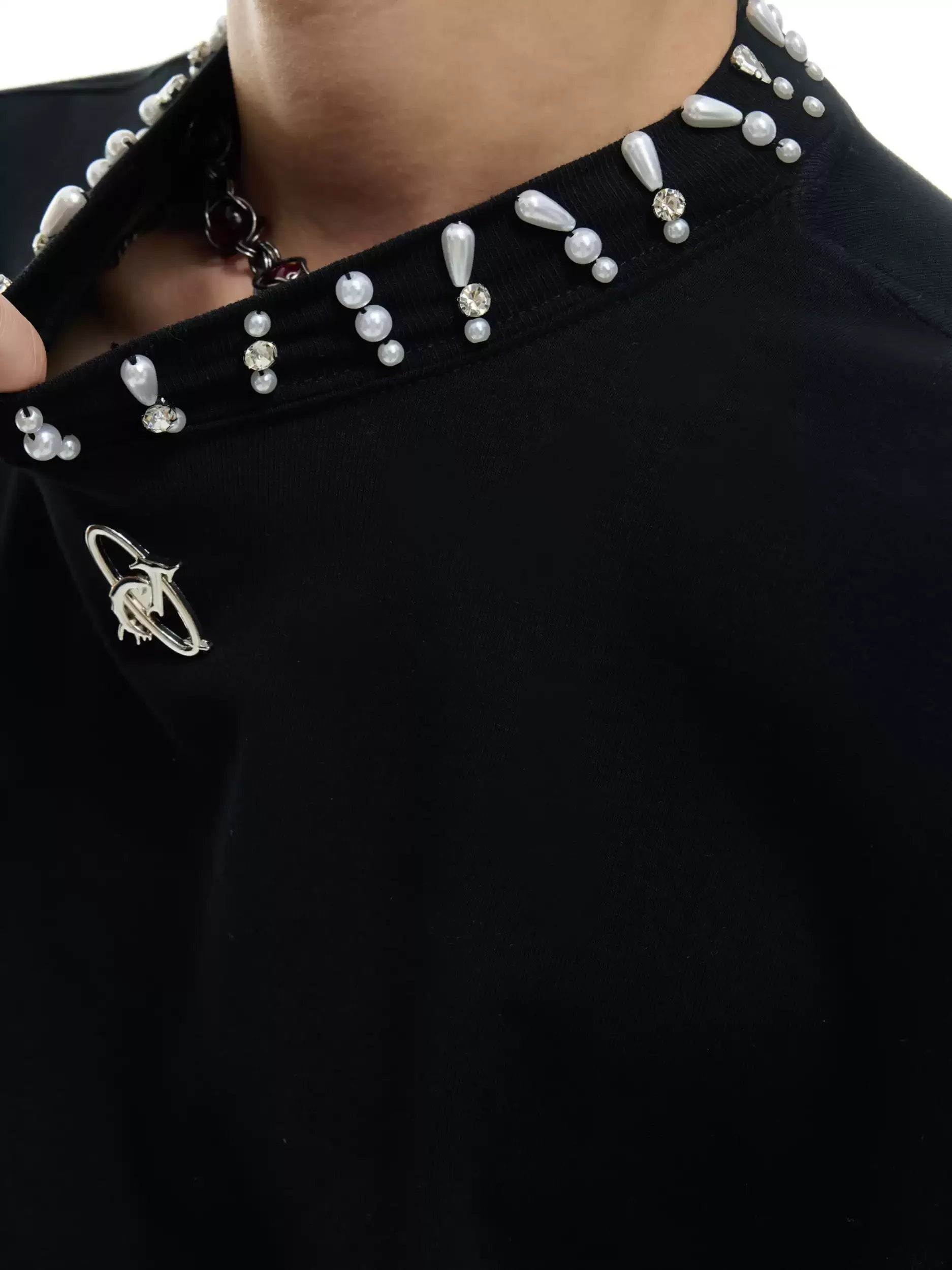 Opium Pearl Collar T-Shirt - Fuga Studios