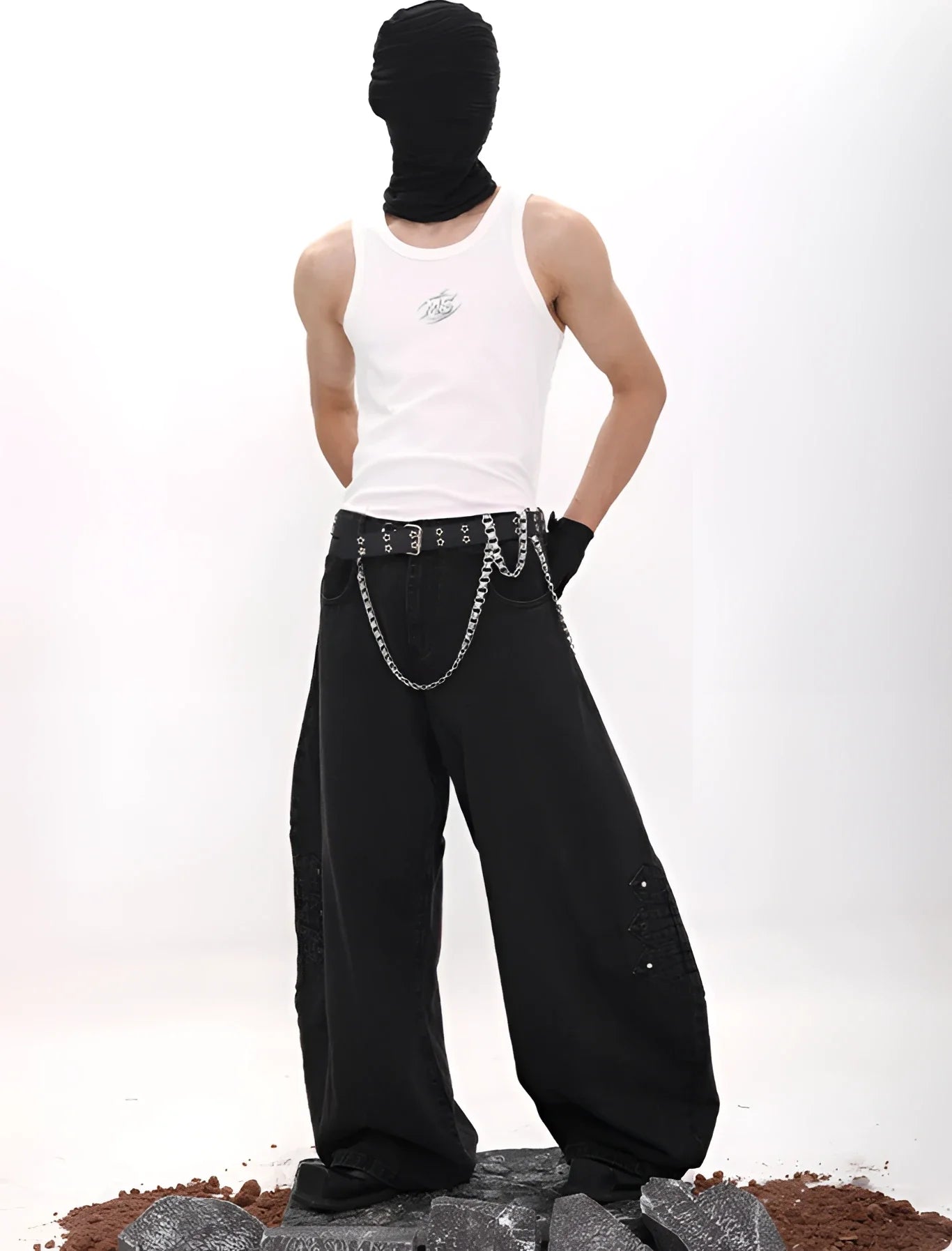 Rave Metal-Emblem Ribbed Tank Top – Fuga Studios
