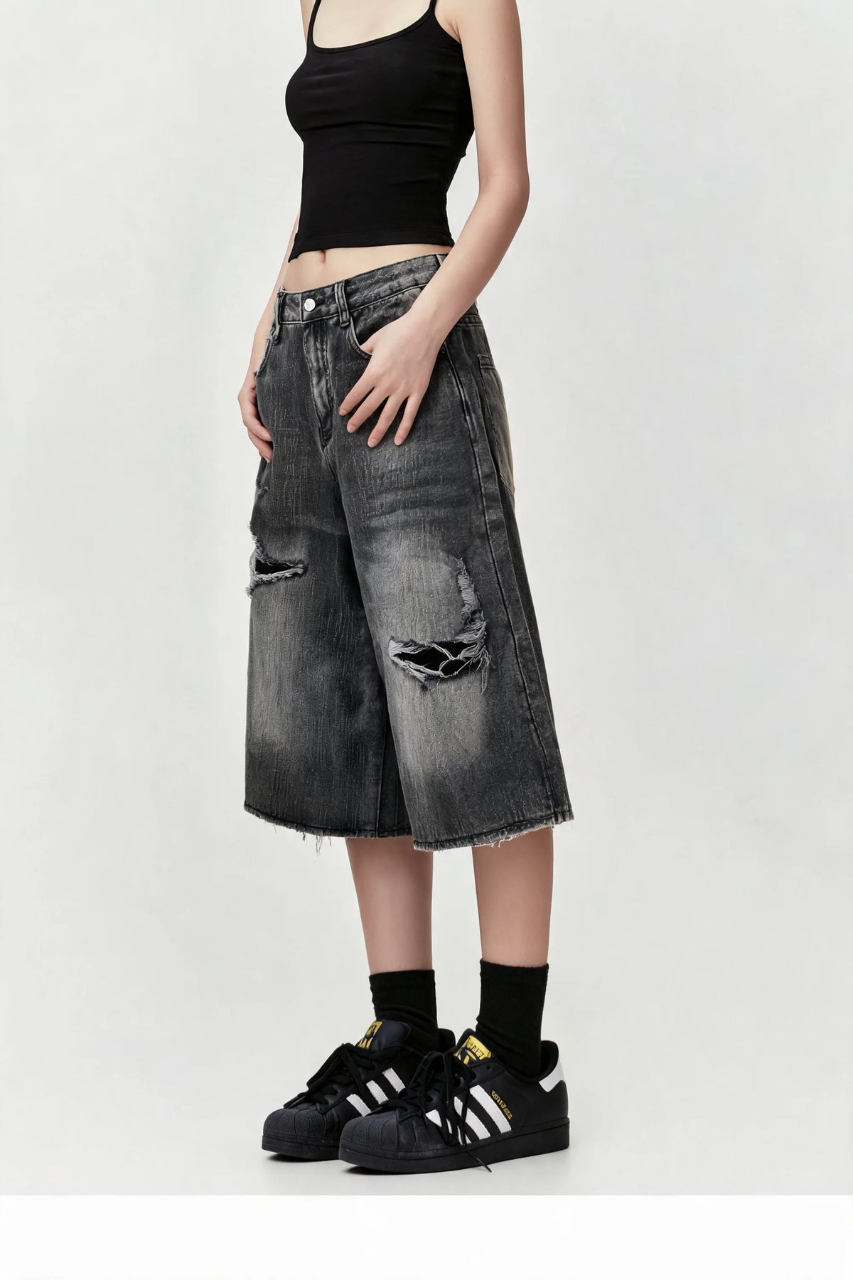 Streetwear Unisex Ripped Shorts - Fuga Studios