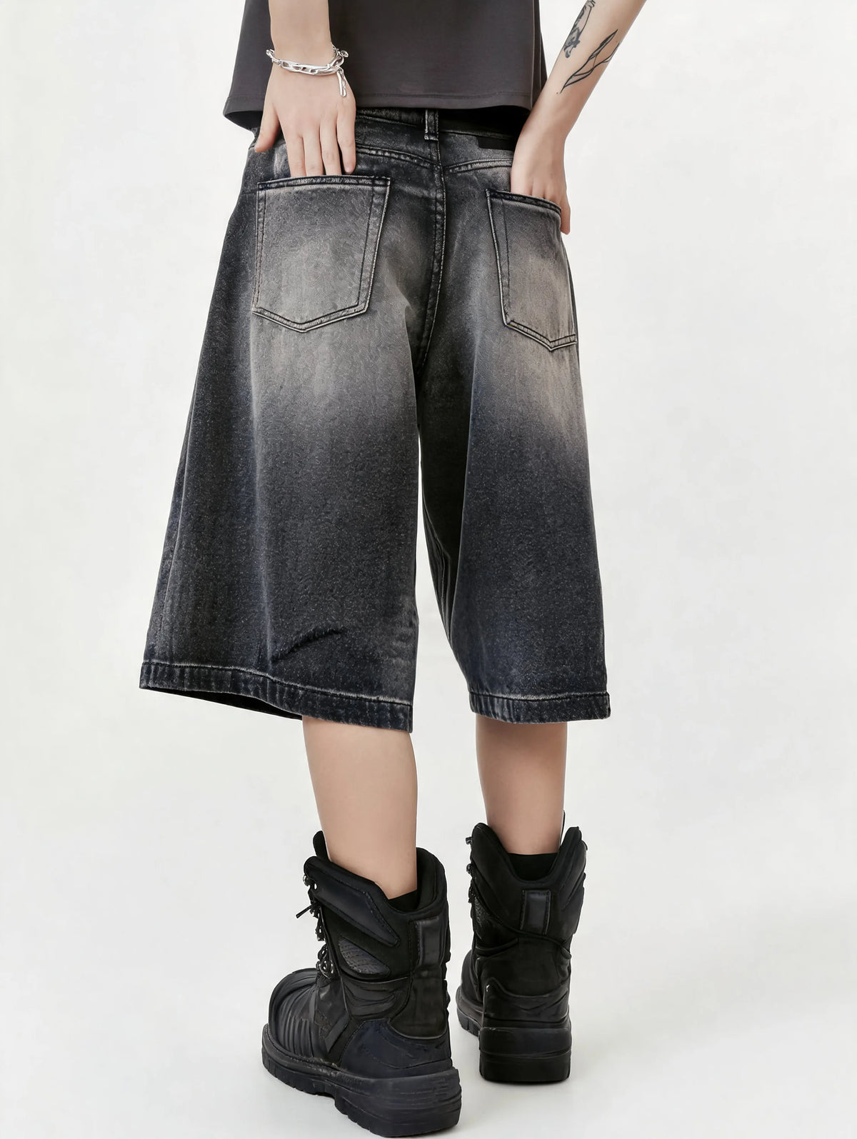 Streetwear Unisex Washed Shorts - Fuga Studios