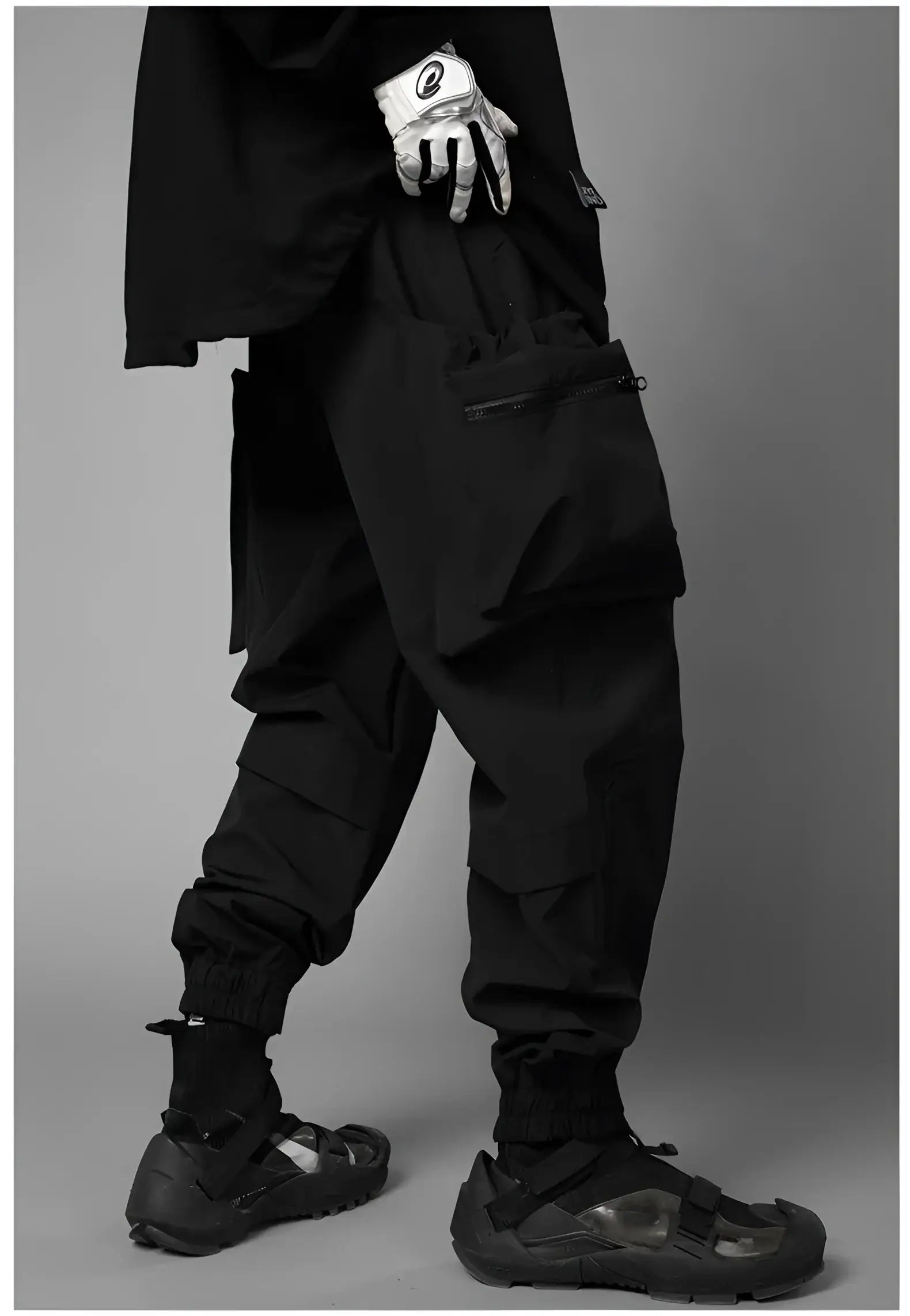 Techwear Explorer Cargo Pants - Fuga Studios